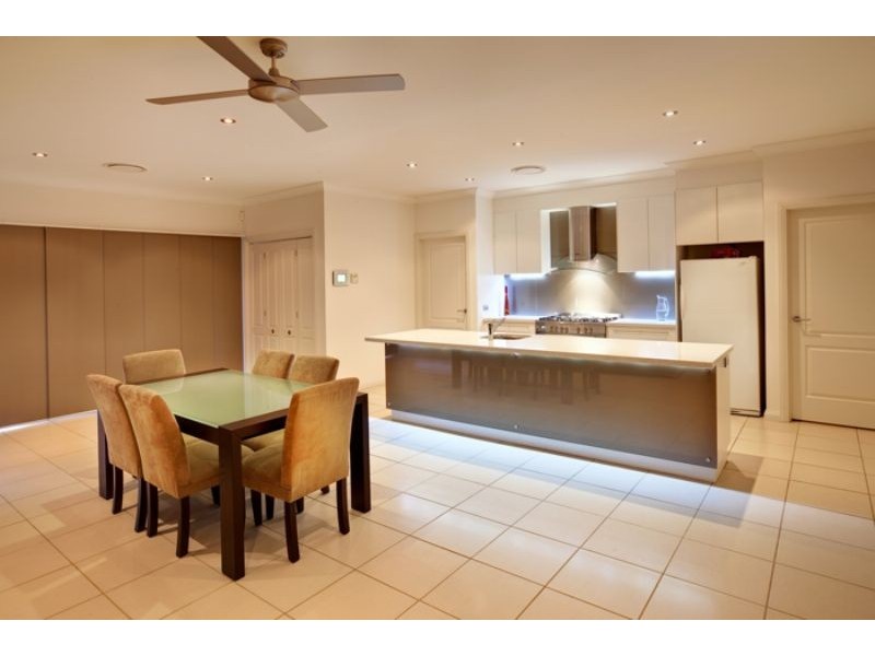 3 Adelong Court, Nichols Point VIC 3501