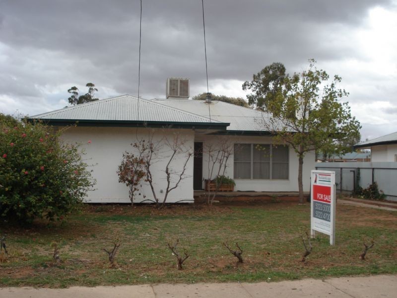 295 Deakin Avenue, Mildura VIC 3500