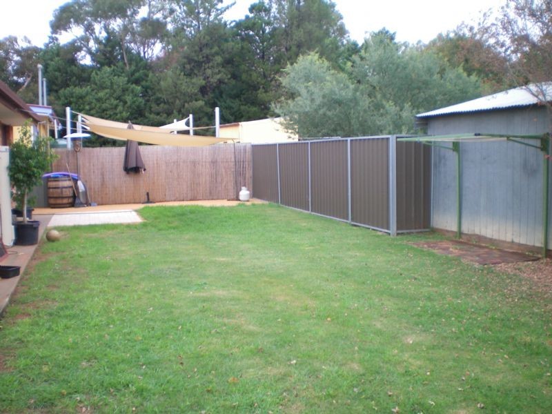 17 Adelaide Street, Gol Gol NSW 2738