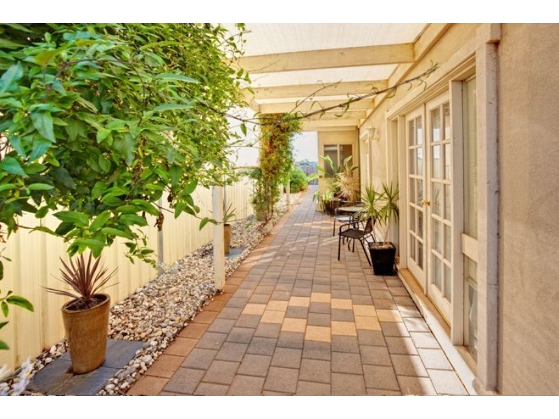 73a Summer Drive, Buronga NSW 2739