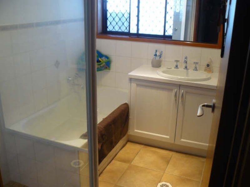 18 Riverview Drive, Dareton NSW 2717