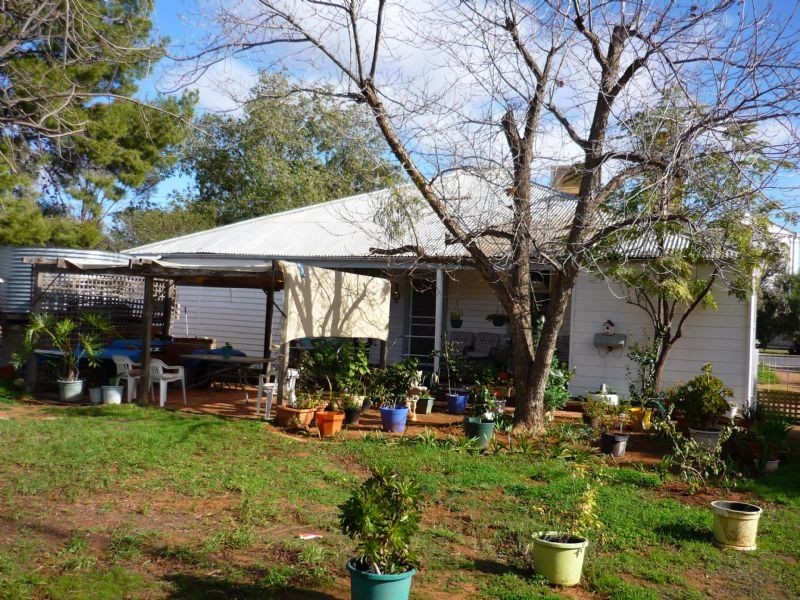 37 Farrell Street, Ouyen VIC 3490