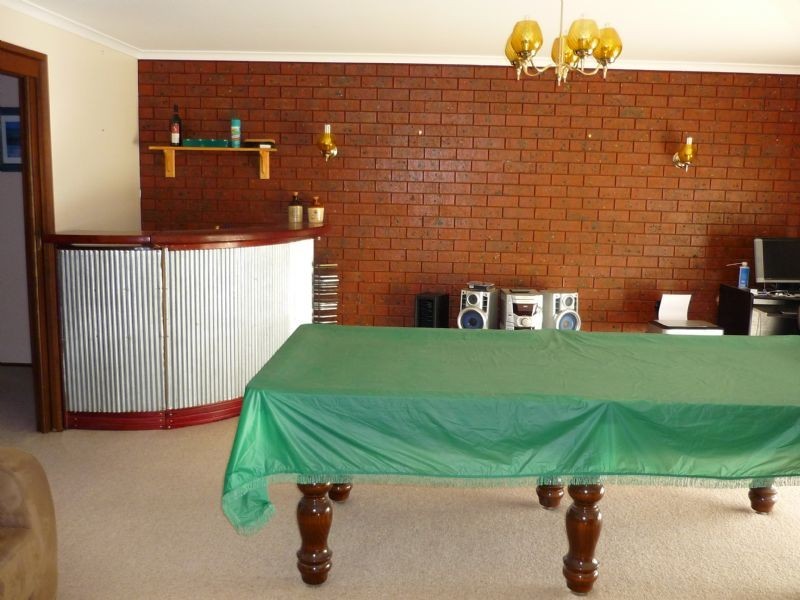 33 Ritchie Street, Ouyen VIC 3490