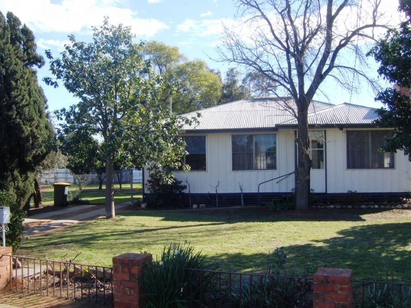2 Westcliffs Avenue, Red Cliffs VIC 3496