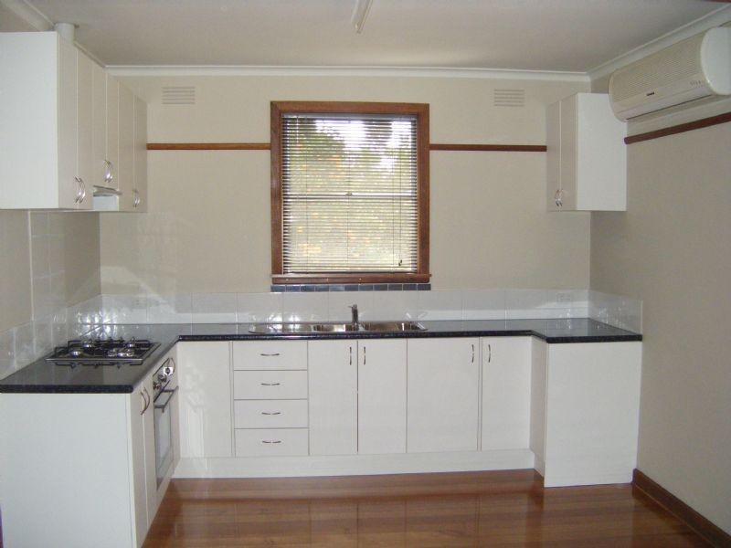 2 Westcliffs Avenue, Red Cliffs VIC 3496