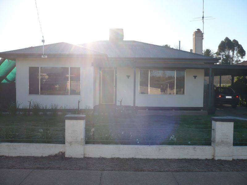 9 Logan Avenue, Mildura VIC 3500