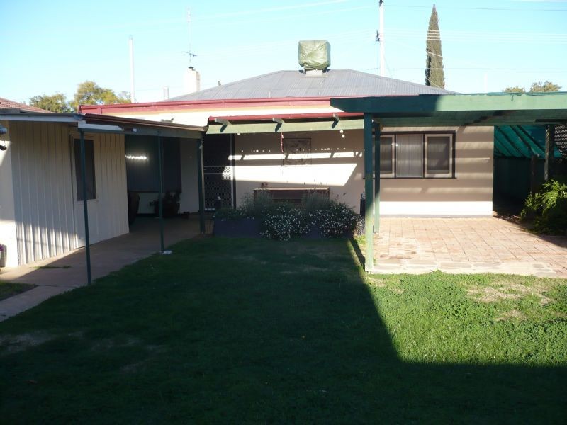 9 Logan Avenue, Mildura VIC 3500