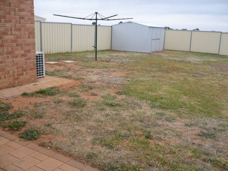 79 Summer Drive, Gol Gol NSW 2738