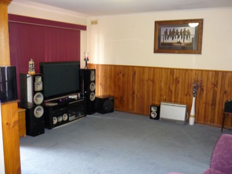 18 Lawler Street, Ouyen VIC 3490