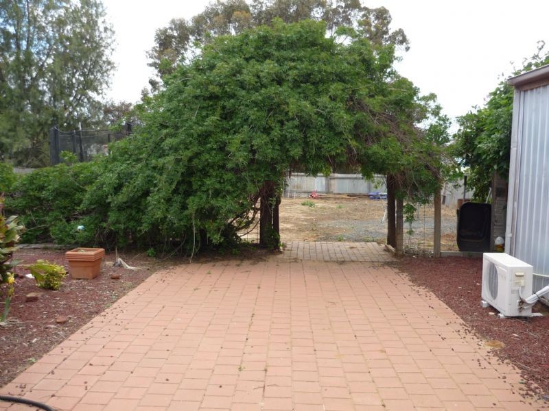 18 Lawler Street, Ouyen VIC 3490