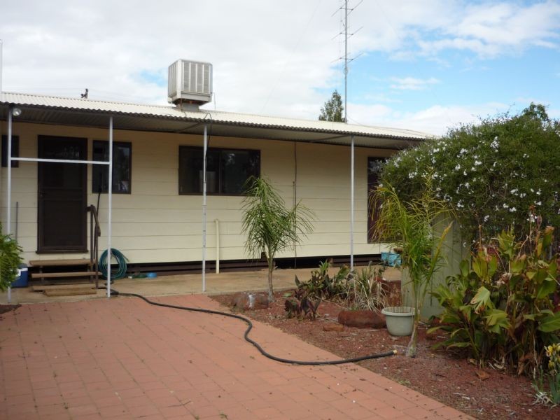 18 Lawler Street, Ouyen VIC 3490