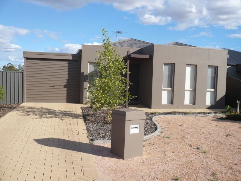 9 Burdekin Court, Red Cliffs VIC 3496