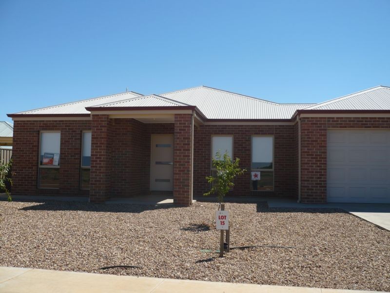 8 Anne Cox Drive, Red Cliffs VIC 3496