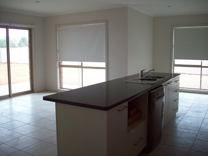 8 Anne Cox Drive, Red Cliffs VIC 3496