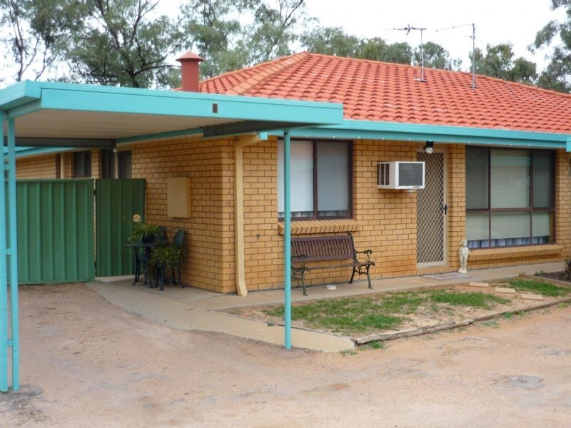 8/6-10 Sturt Highway, Buronga NSW 2739