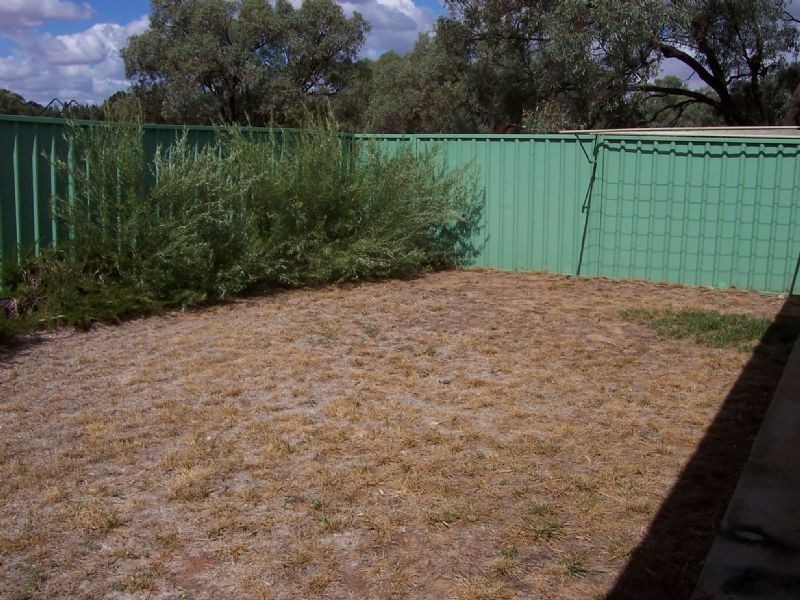 8/6-10 Sturt Highway, Buronga NSW 2739