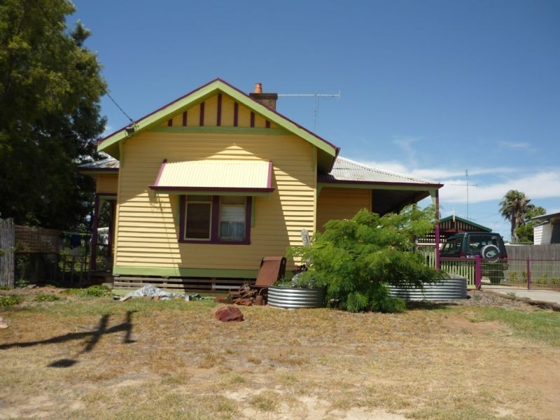 14 Railway Terrace, Ouyen VIC 3490