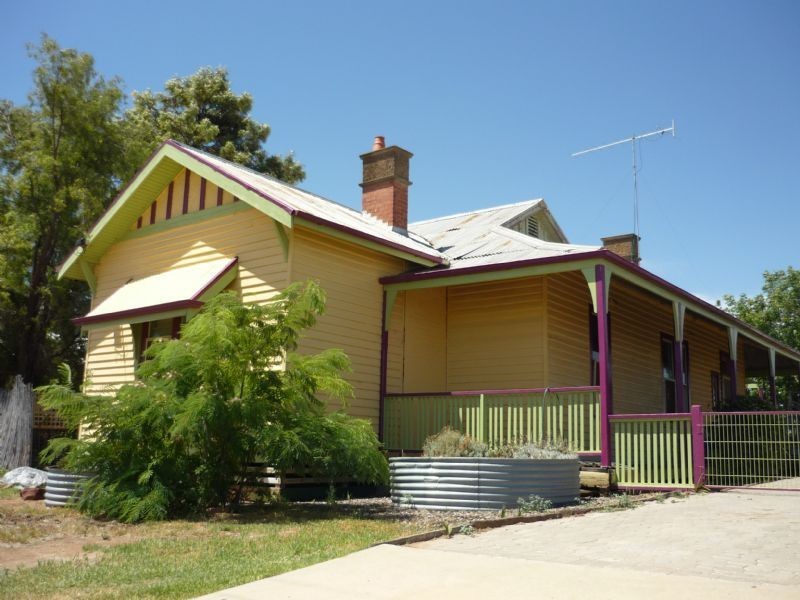14 Railway Terrace, Ouyen VIC 3490