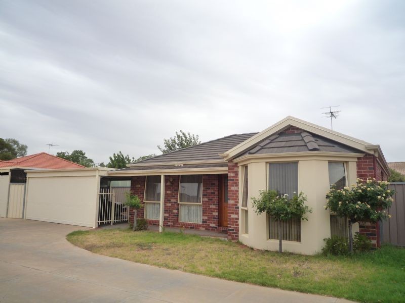 2/295 Cureton Ave, Mildura VIC 3500