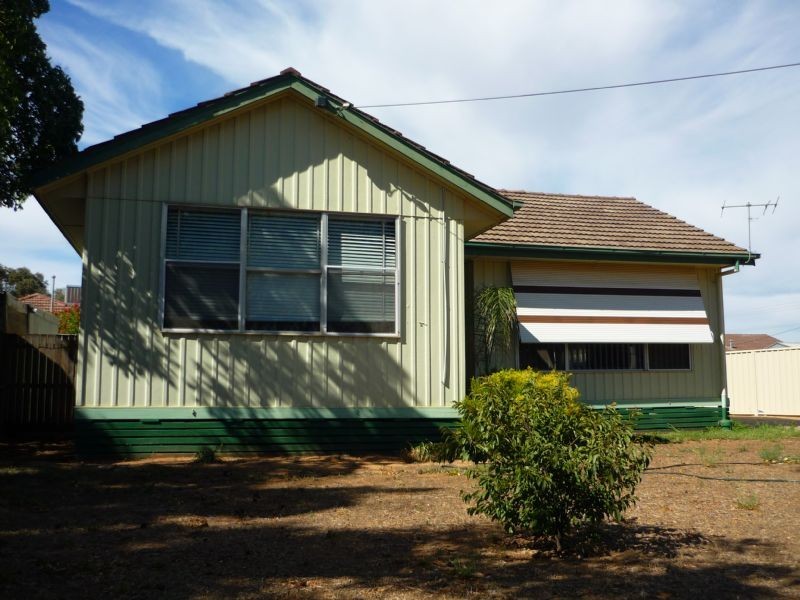6 Weir Crescent, Mildura VIC 3500