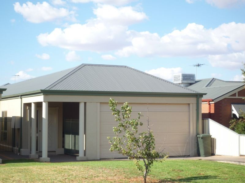 73B Summer Drive, Gol Gol NSW 2738