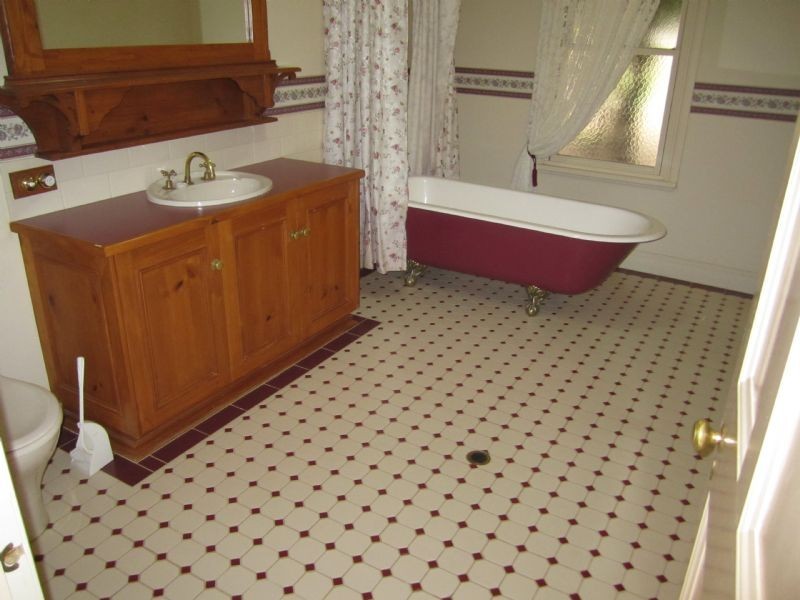 5 Malibu Drive, Cabarita VIC 3505