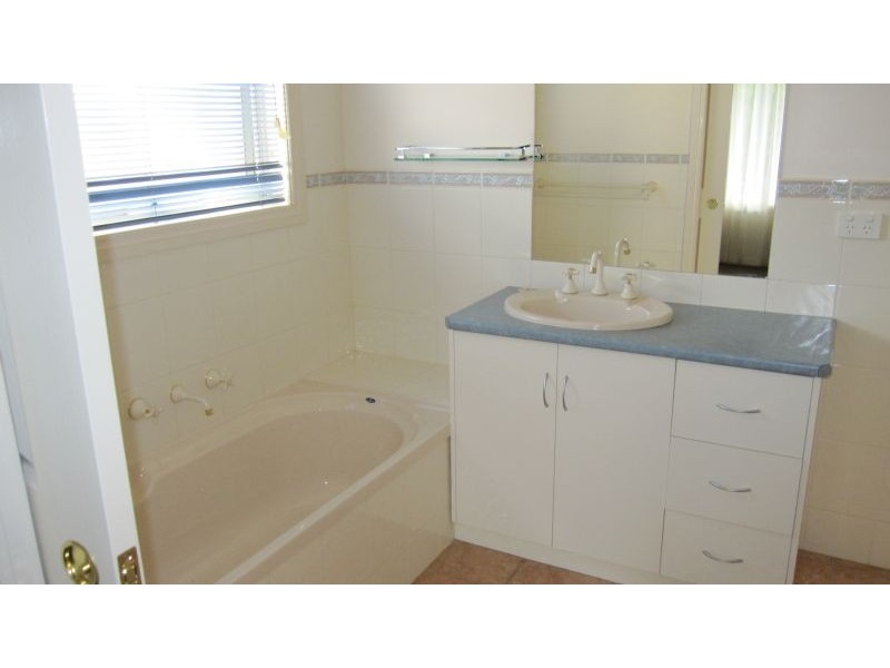 3/221 Wade Avenue, Mildura VIC 3500