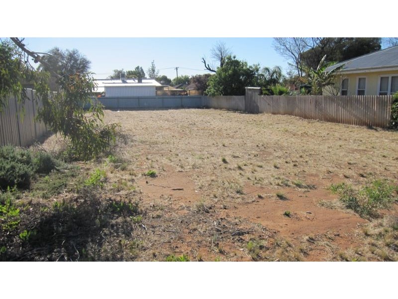 35 Laurel Street, Red Cliffs VIC 3496