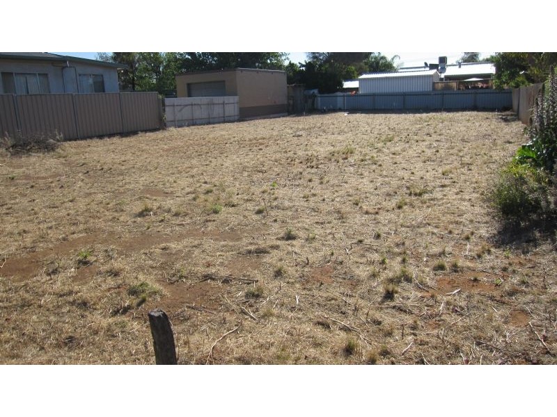 35 Laurel Street, Red Cliffs VIC 3496
