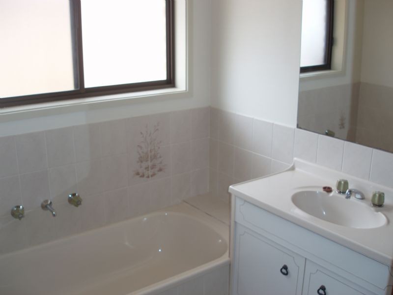 1 & 2/1 Joakim Court, Mildura VIC 3500