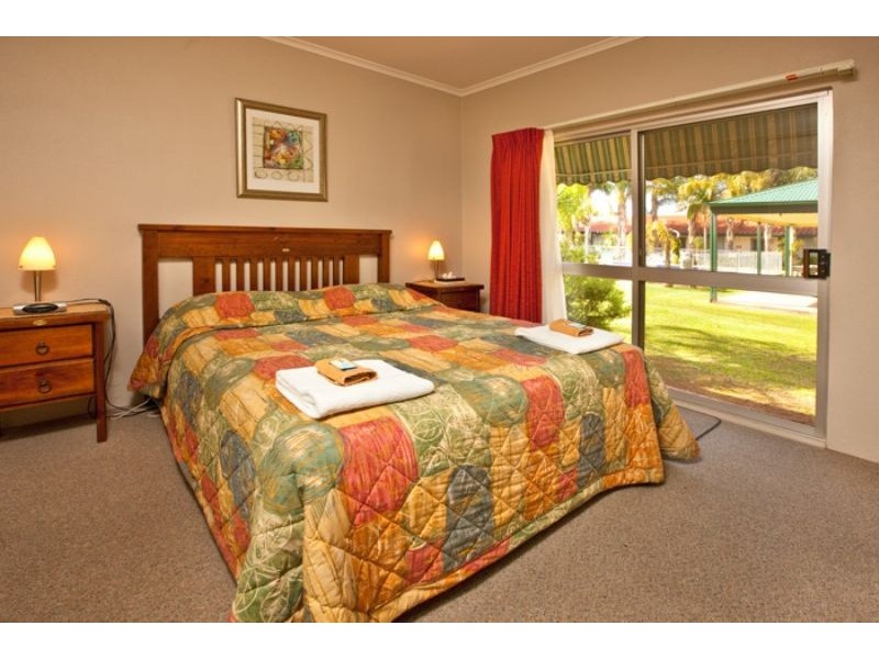 Acacia Holiday Apartments, Mildura VIC 3500