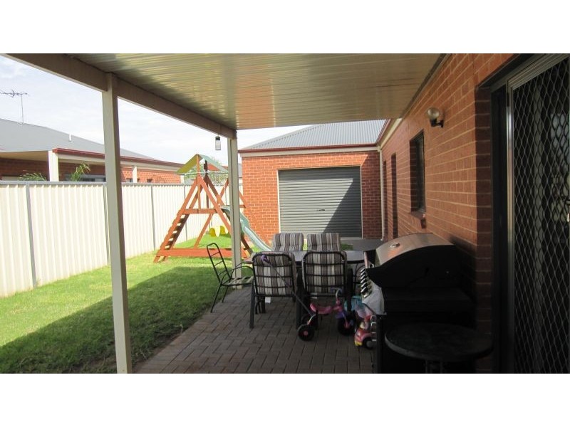 4 Bristol Way, Mildura VIC 3500
