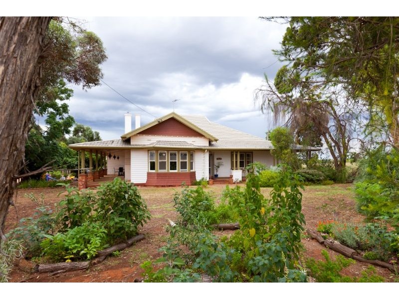 102 Mena Road, Cabarita VIC 3505