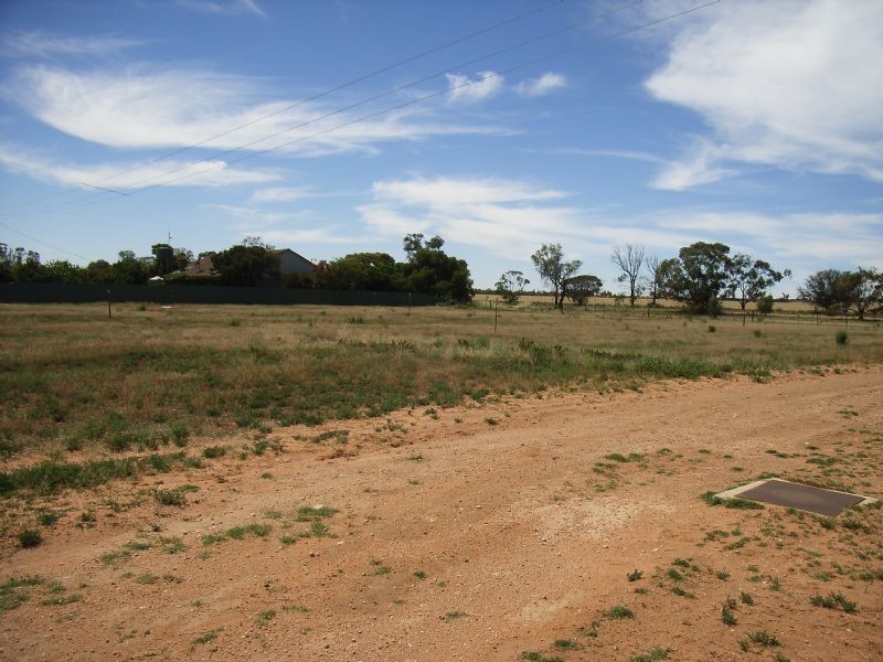 5364 Sturt Highway, Cullulleraine VIC 3496