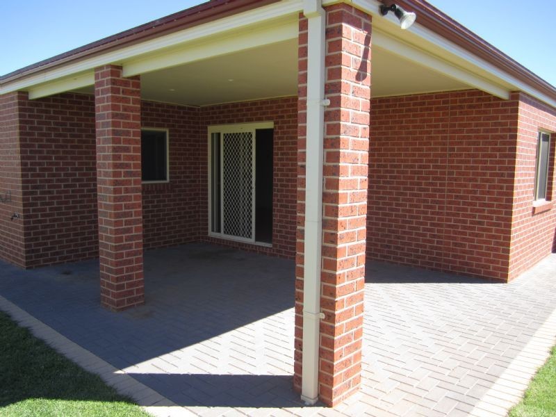 10 Orlando Court, Mildura VIC 3500