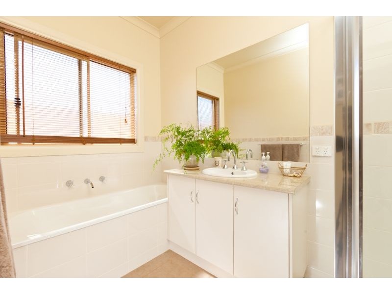 4 Sandhill Court, Mildura VIC 3500