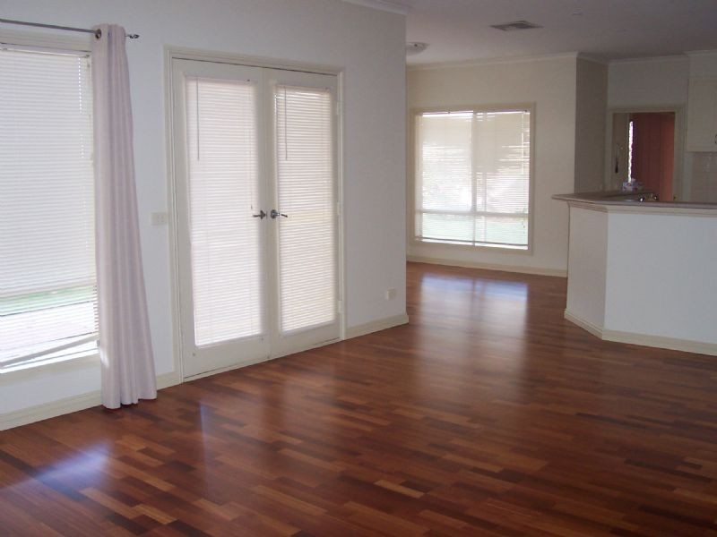 8 Wood Street, Gol Gol NSW 2738