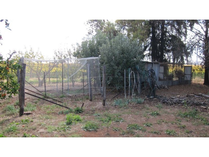 20 Happy Valley Road, Robinvale VIC 3549