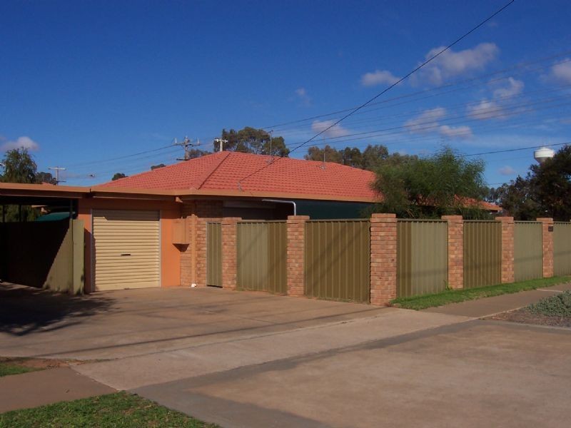 2/290 San Mateo Avenue, Mildura VIC 3500