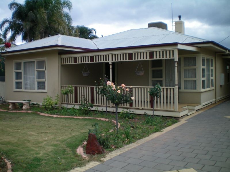 7 Mary Avenue, Mildura VIC 3500
