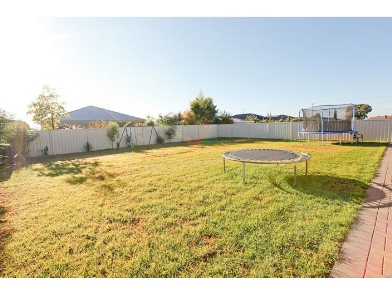 2b Barraclough Way, Mildura VIC 3500