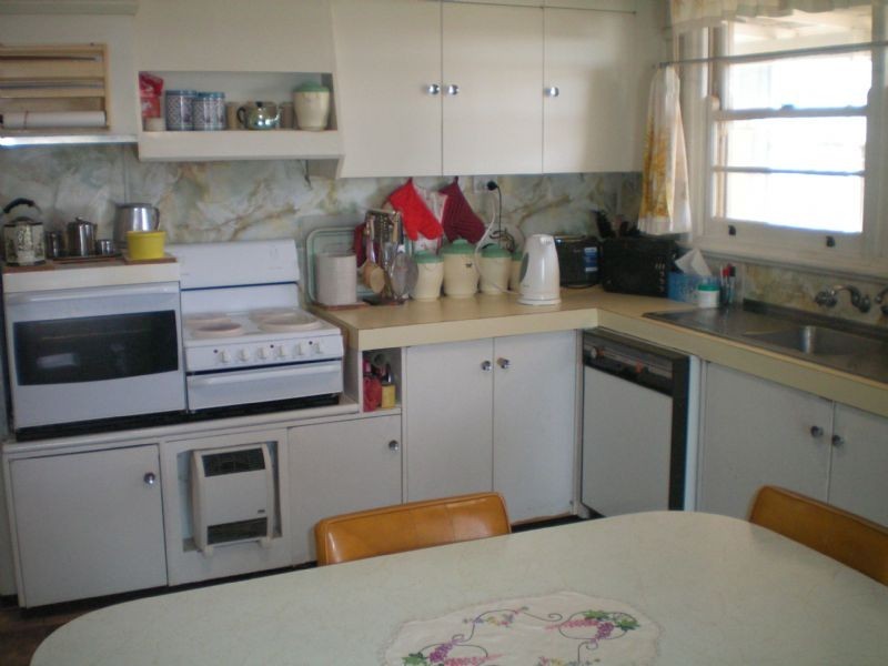 393 Koorlong Avenue, Irymple VIC 3498