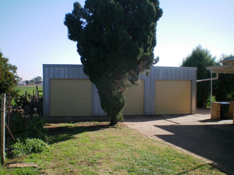 393 Koorlong Avenue, Irymple VIC 3498