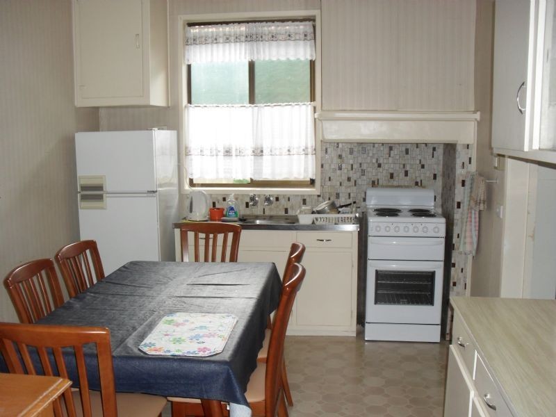 24 Kelvin Avenue, Mildura VIC 3500