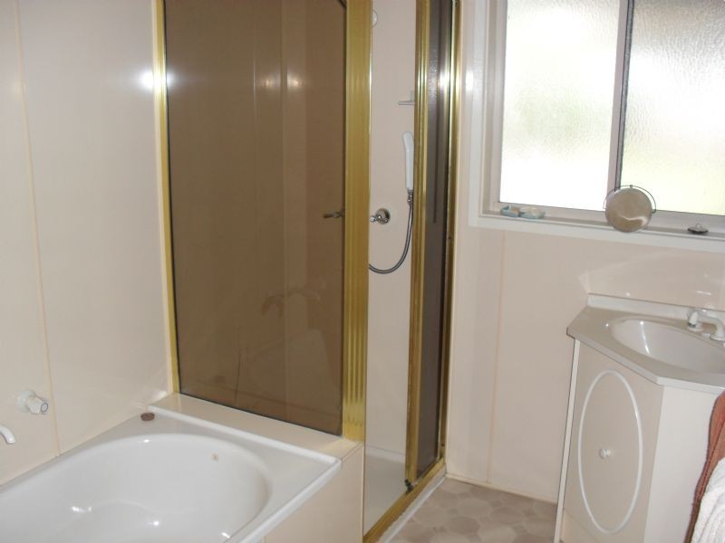 24 Kelvin Avenue, Mildura VIC 3500