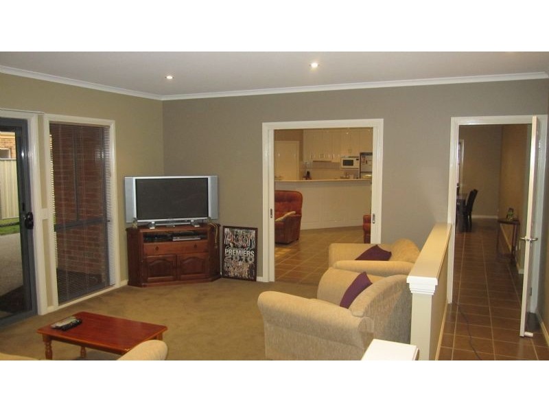 8 Essex Court, Mildura VIC 3500