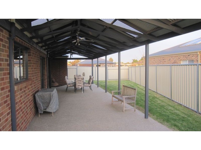 8 Essex Court, Mildura VIC 3500