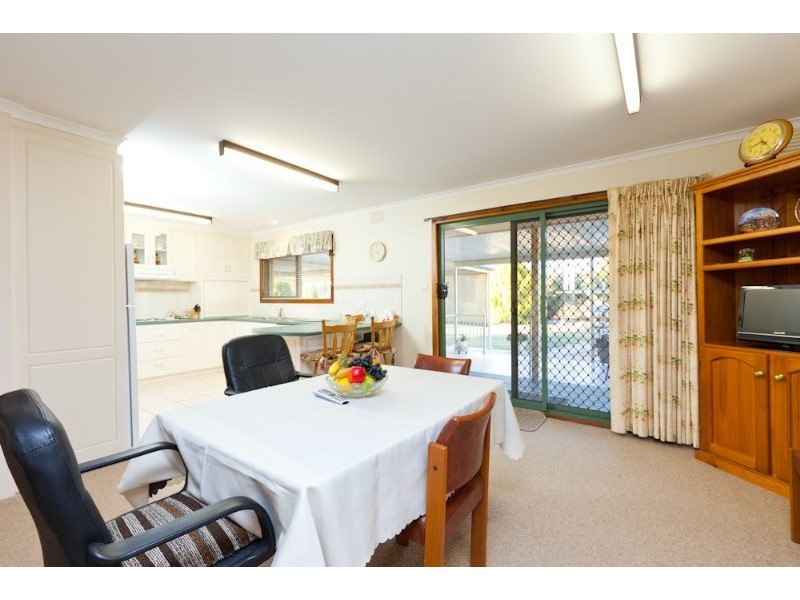 284 Dow Avenue, Birdwoodton VIC 3505