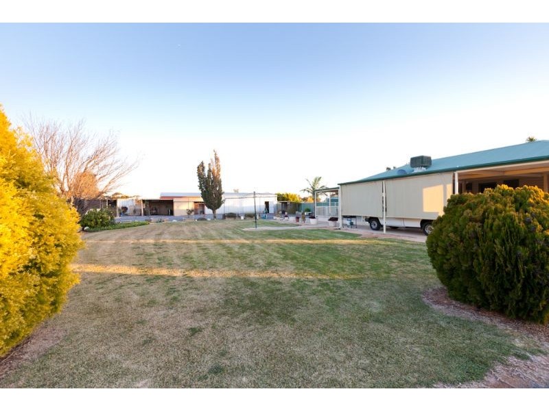 284 Dow Avenue, Birdwoodton VIC 3505