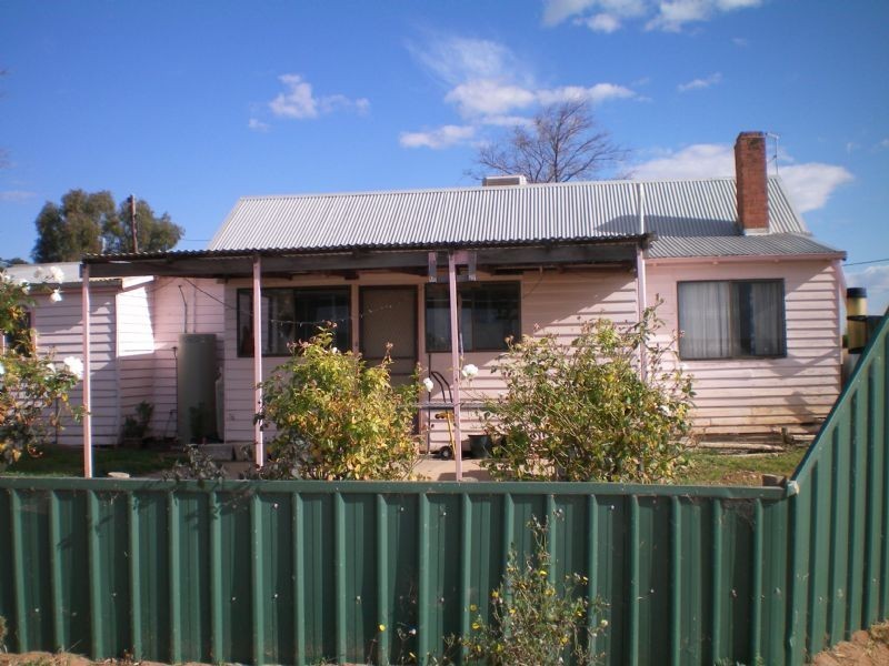 52 Mulga Street, Dareton NSW 2717